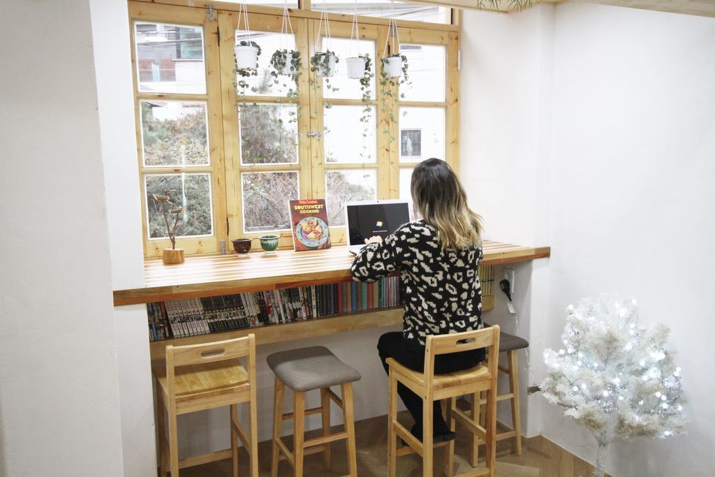 Time Traveler Relax Hongdae Hotel Seoel Buitenkant foto